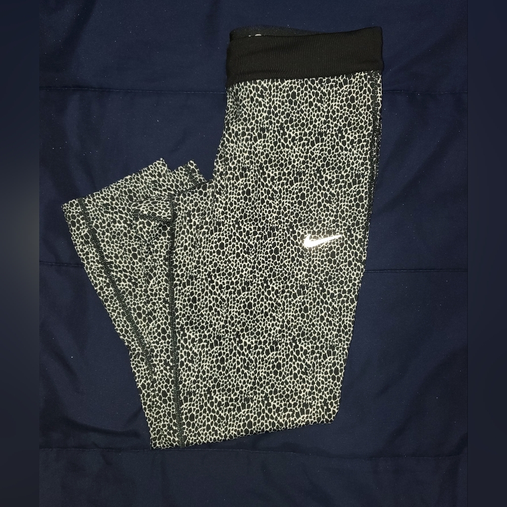 Women's nike cropped leggings